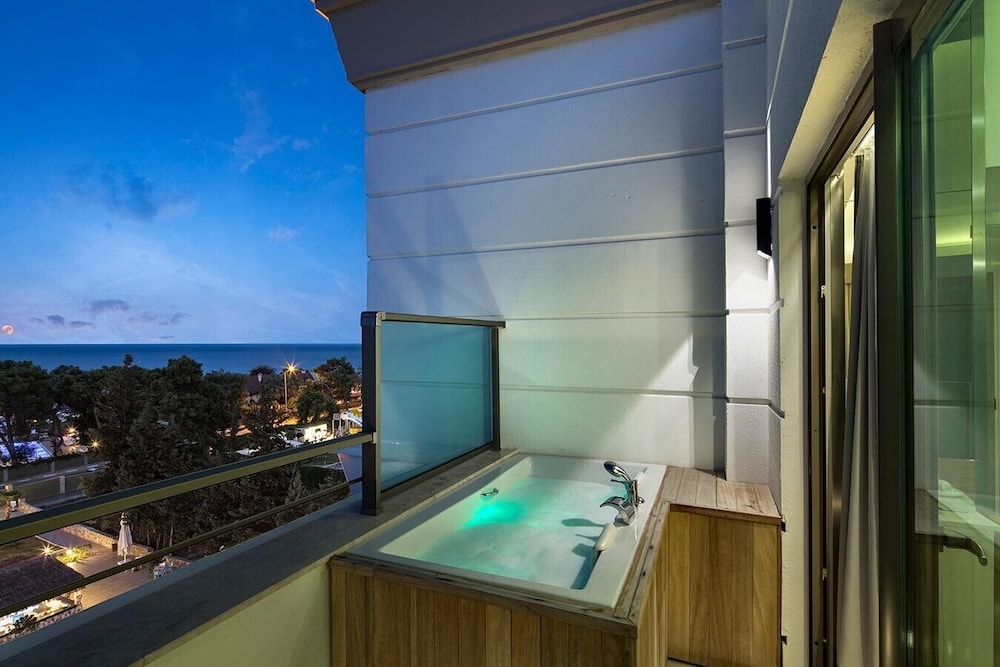Dosinia Luxury Resort 24/50