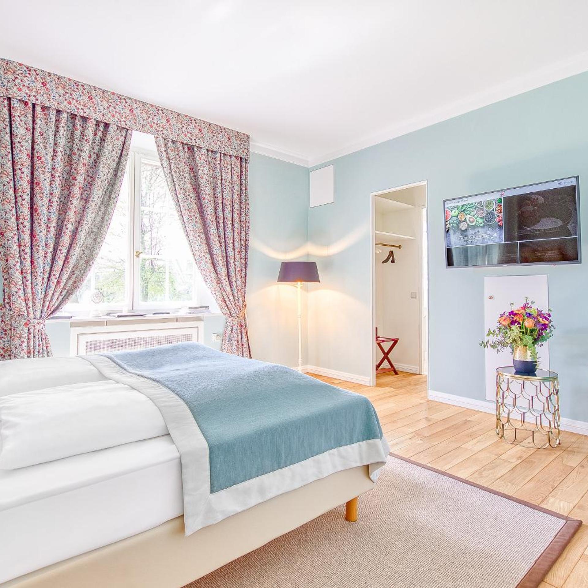 Tower, Comfort, Double Bed، WALD AND SCHLOSSHOTEL FRIEDRICHSRUHE 2/4