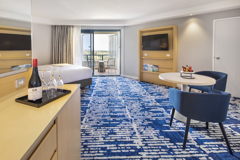 InterContinental Sydney Coogee Beach by IHG 30/80