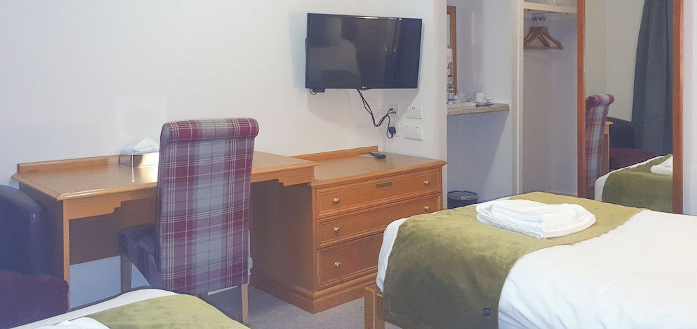 Brae Hotel 38/50