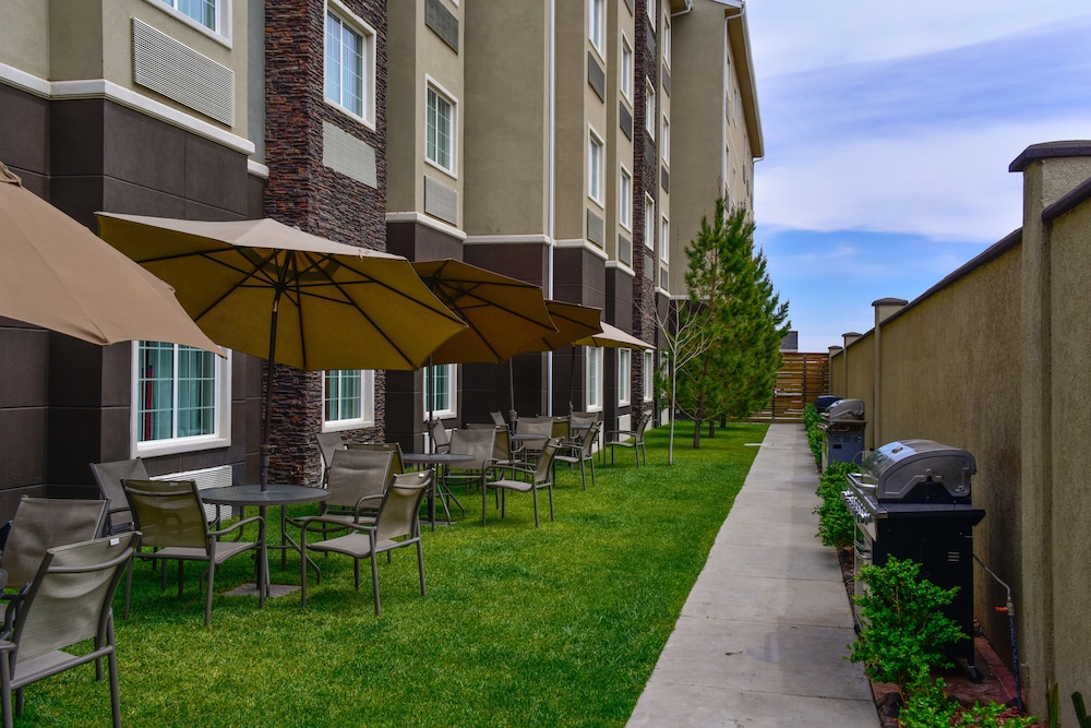Microtel Inn & Suites By Wyndham Cuauhtemoc 3/40