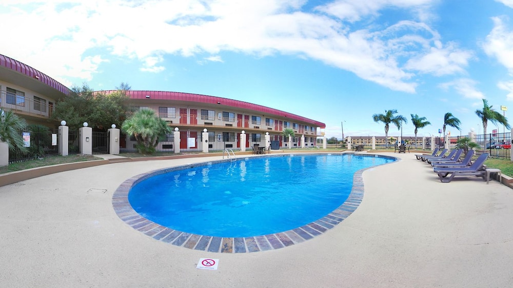 Econo Lodge Kingsville 10/16