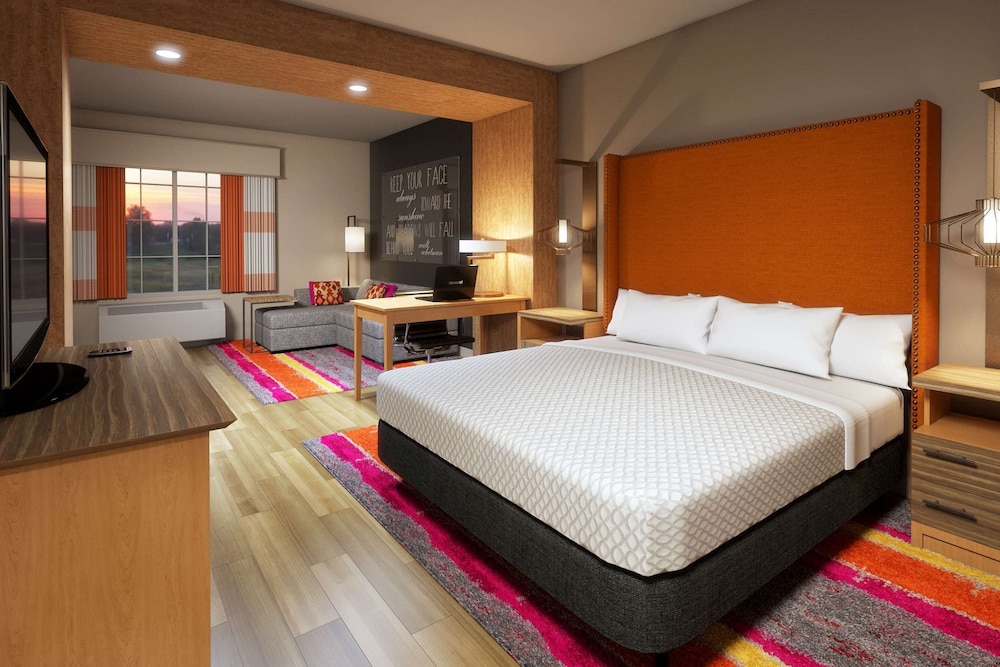 1 Bedroom, Suite, King Bed