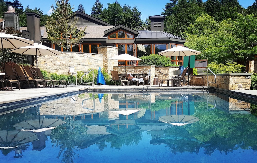 Topnotch Resort Spa 24/79
