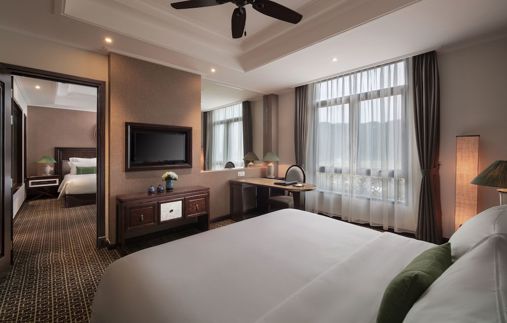 Ninh Binh Hidden Charm Hotel Resort 10/67