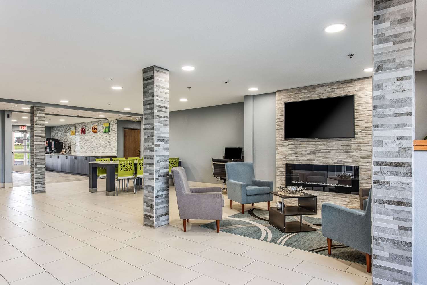 Quality Inn Owatonna Near Medical Center 11/14