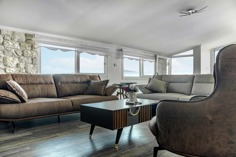 Cunda Aksac Otel 27/50