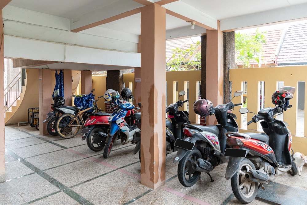 Reddoorz Syariah Near Jalan A Yani Km 8 Citraland 16/26