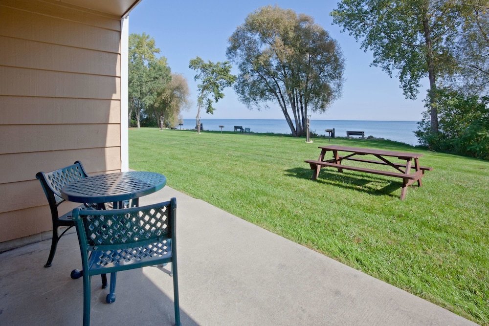 Americinn By Wyndham Menominee 37/40