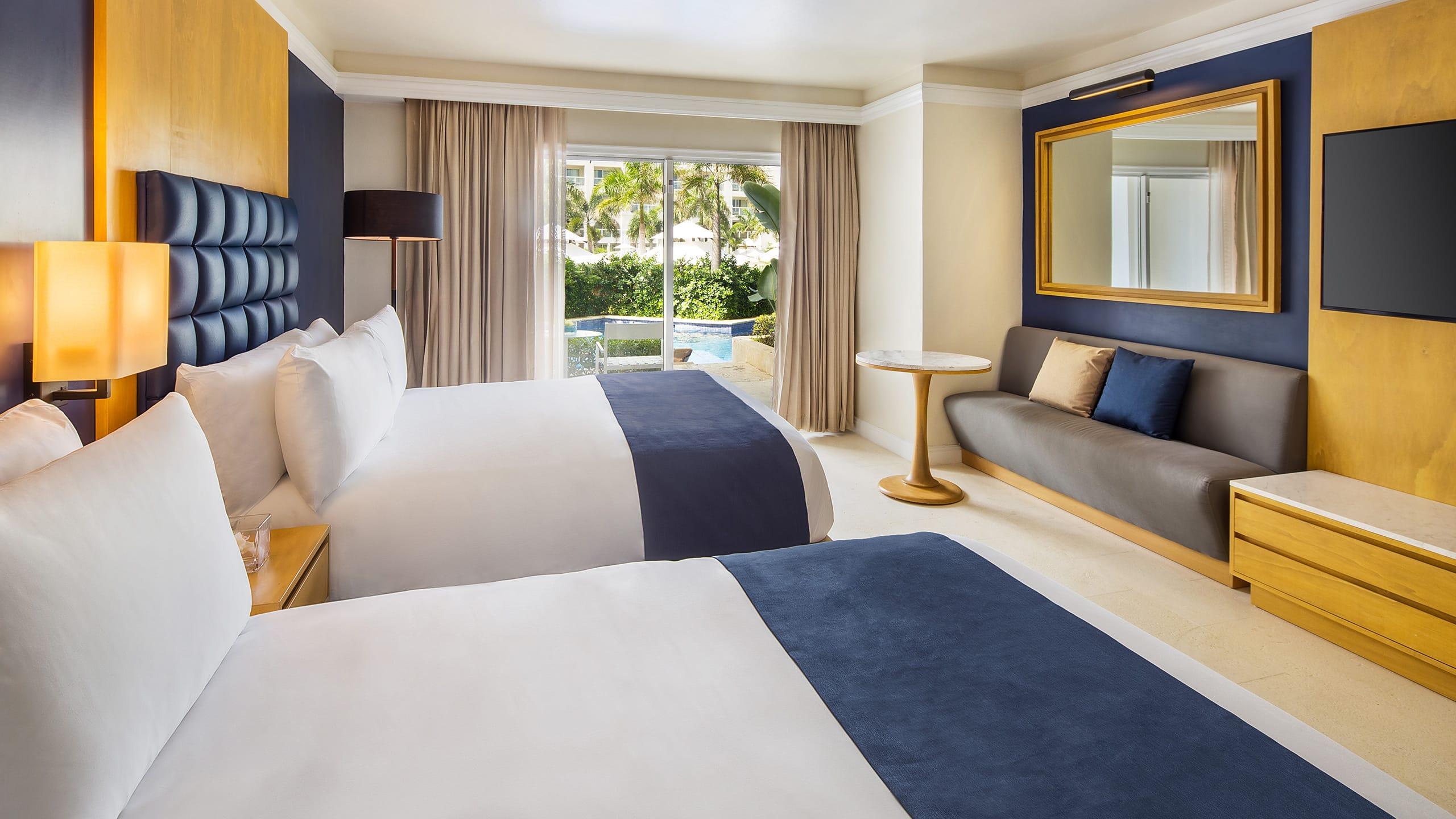 Swim Up, Double Bed