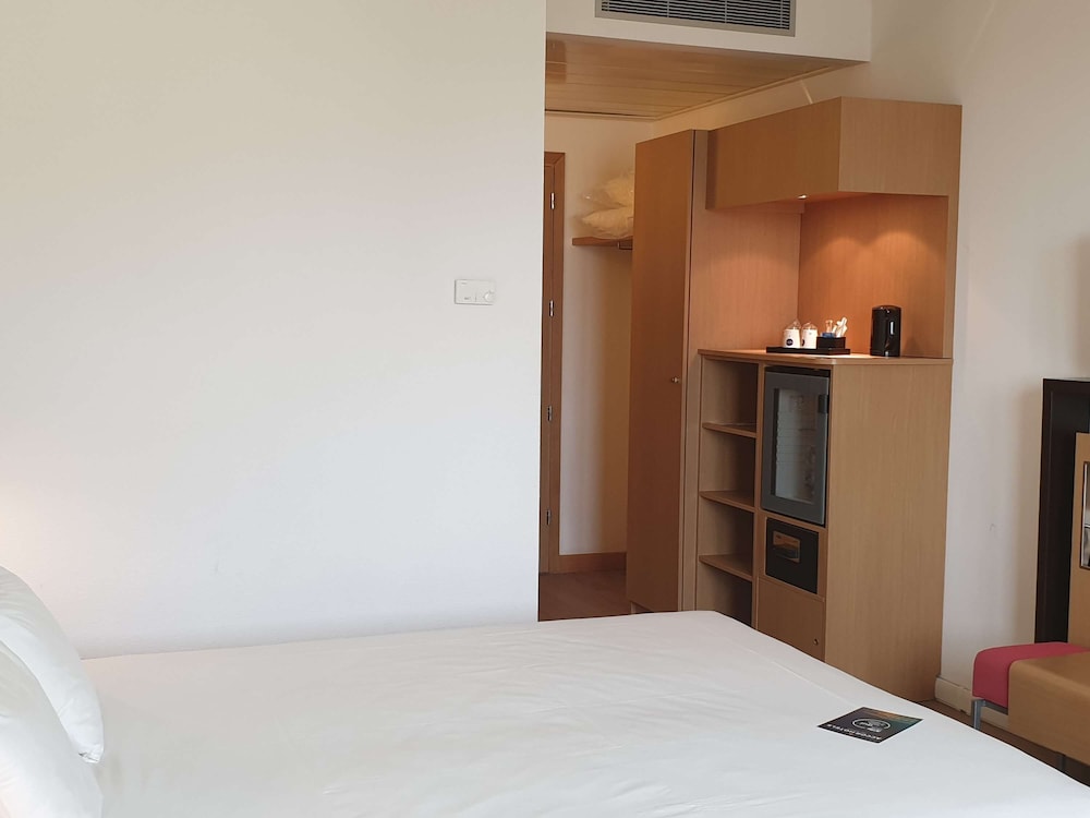 Novotel Salerno Est Arechi 32/75