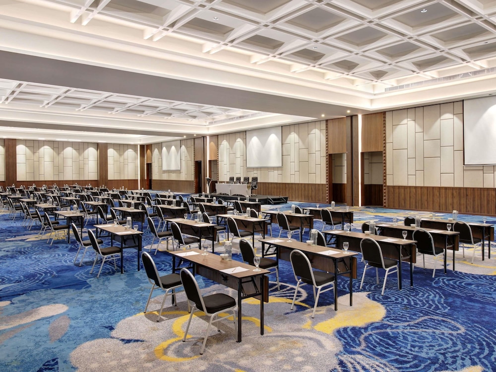 Mercure Bengkulu 60/66