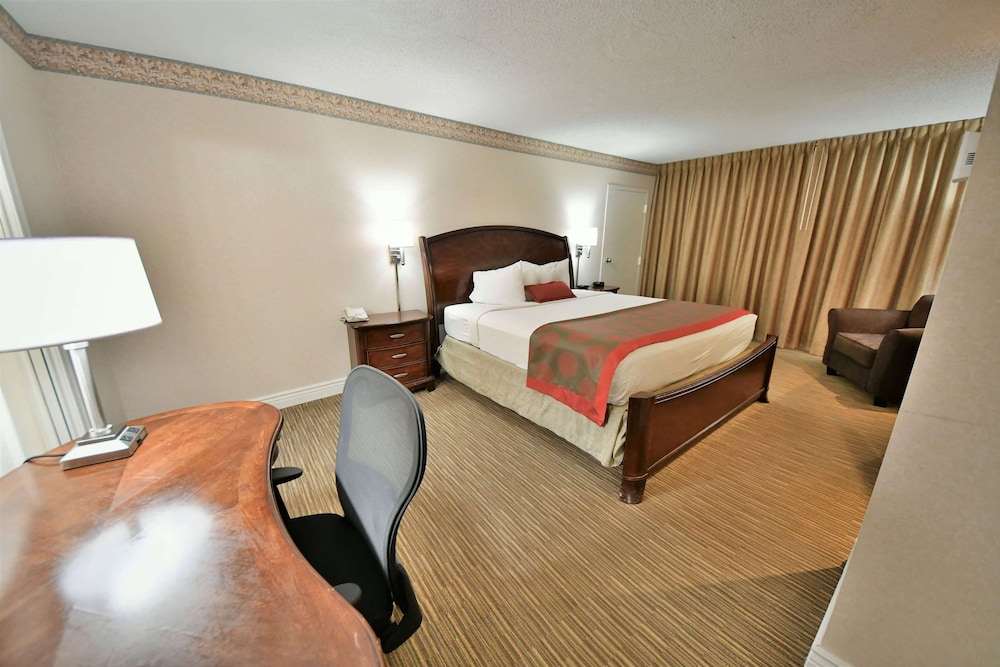 Ramada Hotel & Conference Center By Wyndham Jacksonville 15/59