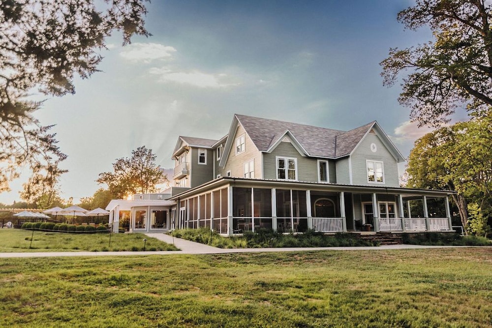 Pratt Place Inn and Barn 7/50