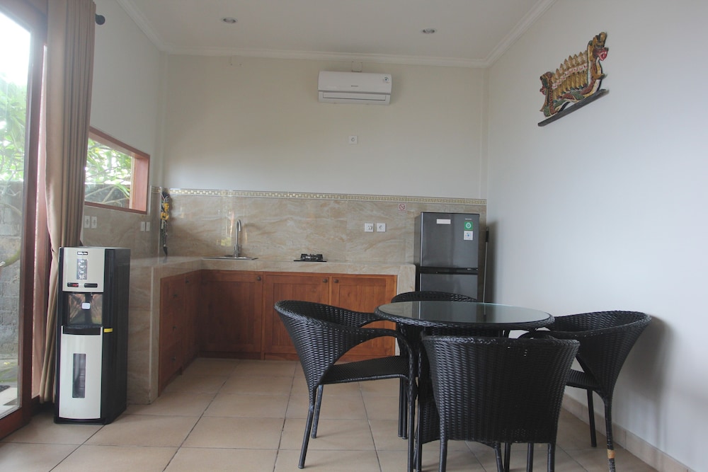 Temple Cafe & Seaside Cottages 5/59