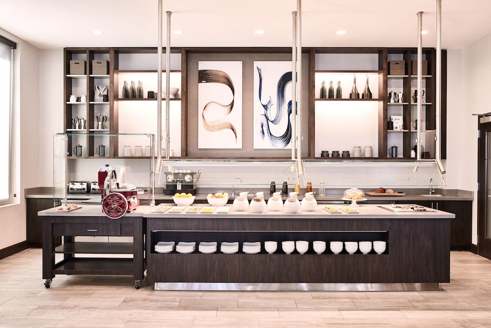 AC Hotel by Marriott Nashville Brentwood 4/40