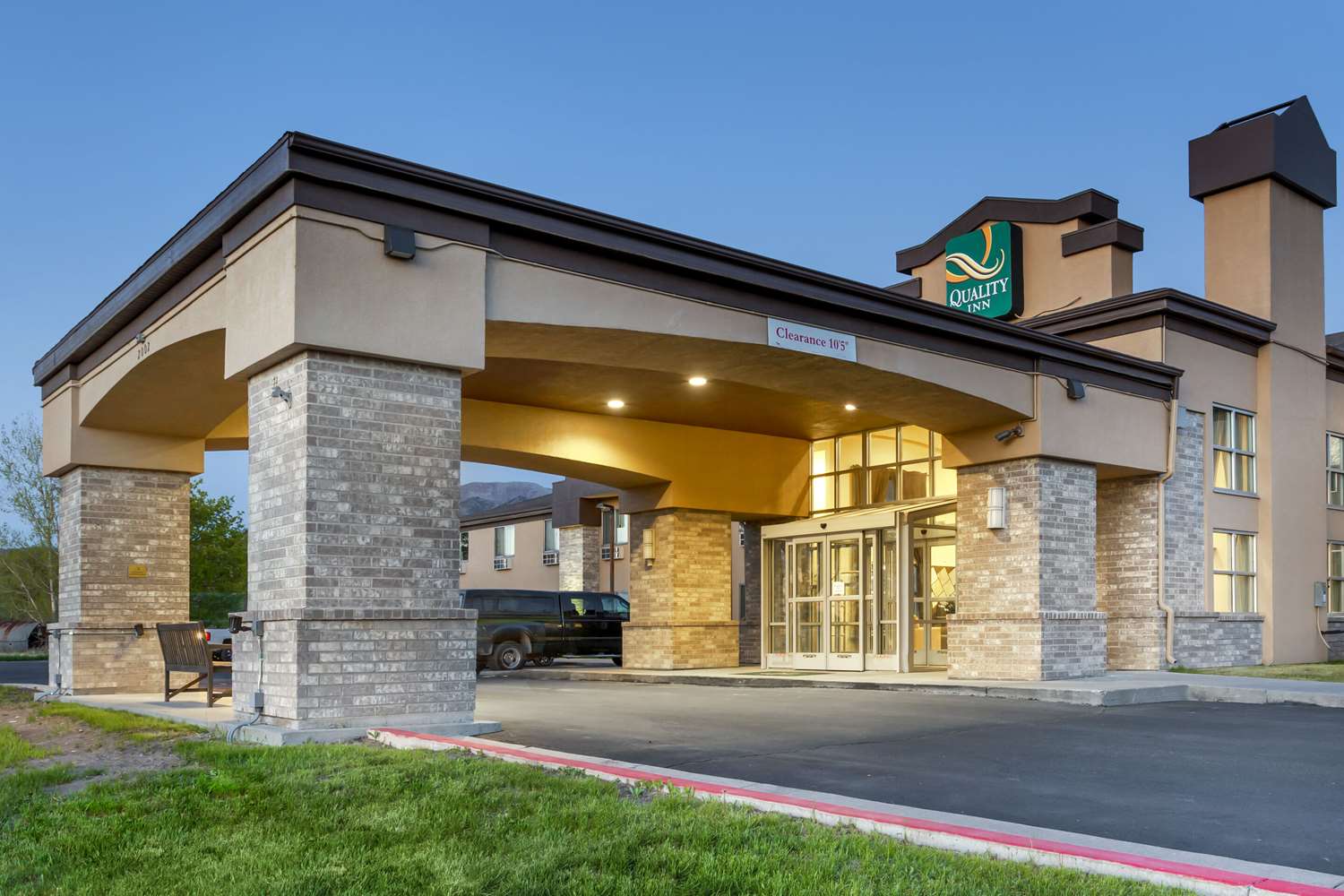 Quality Inn Logan near University 1/24