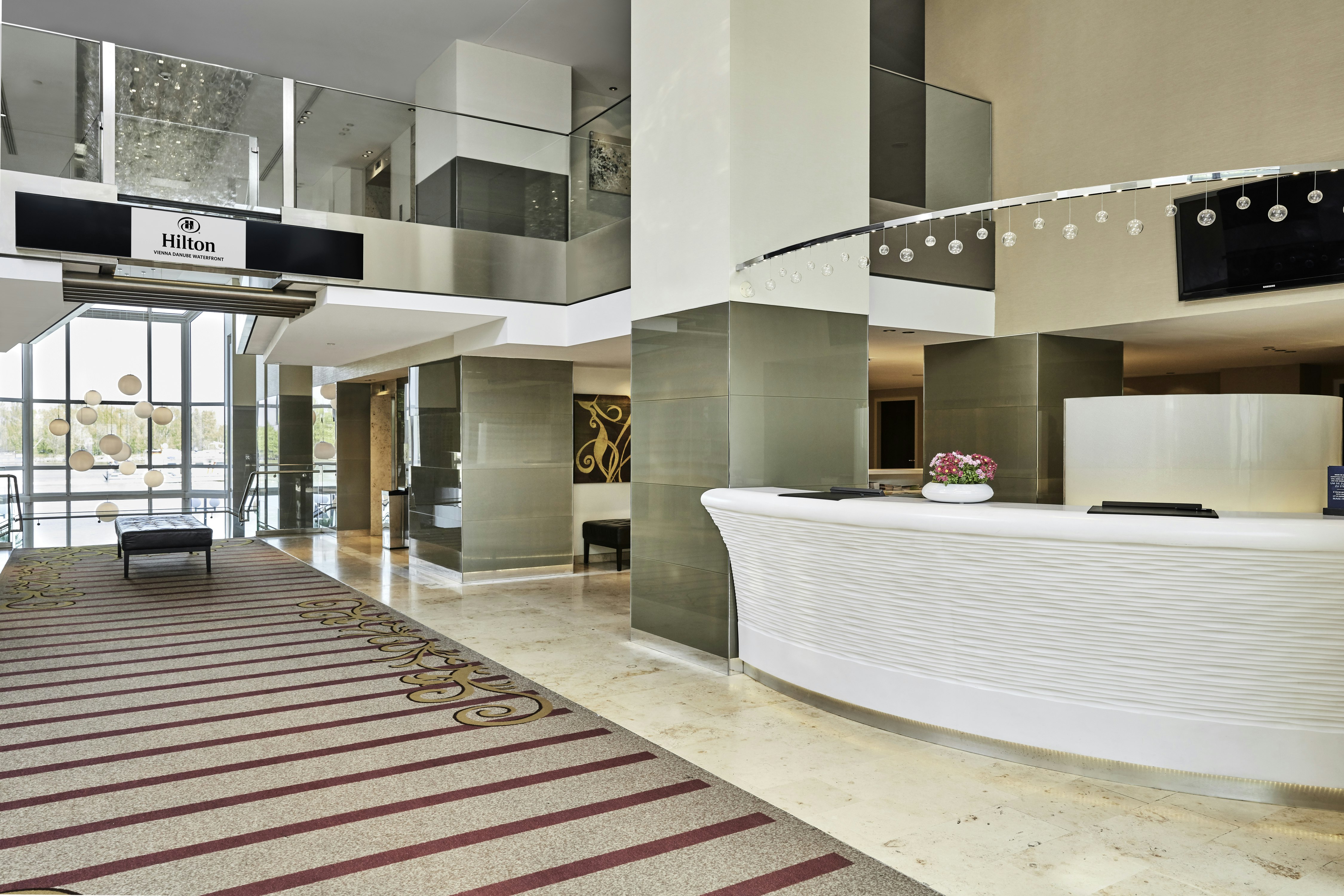 Hilton Vienna Danube Waterfront 7/87