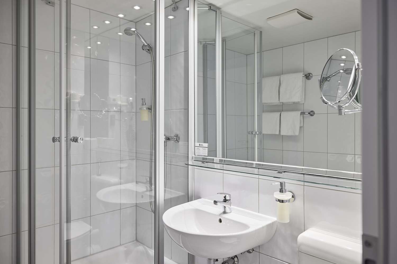 Best Western Raphael Hotel Altona 19/19