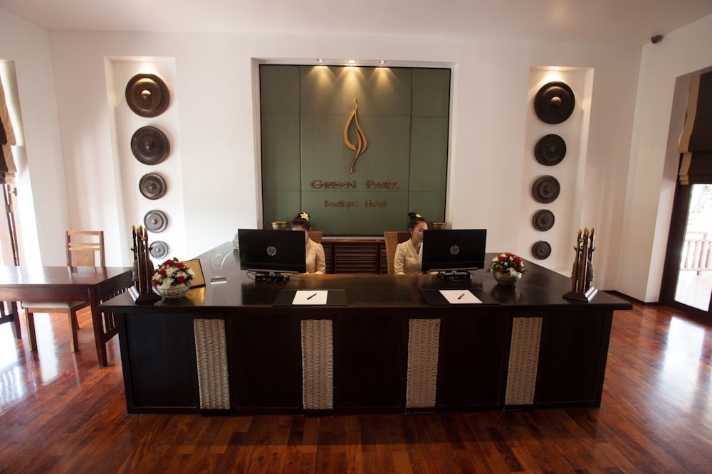 Green Park Boutique 5/50