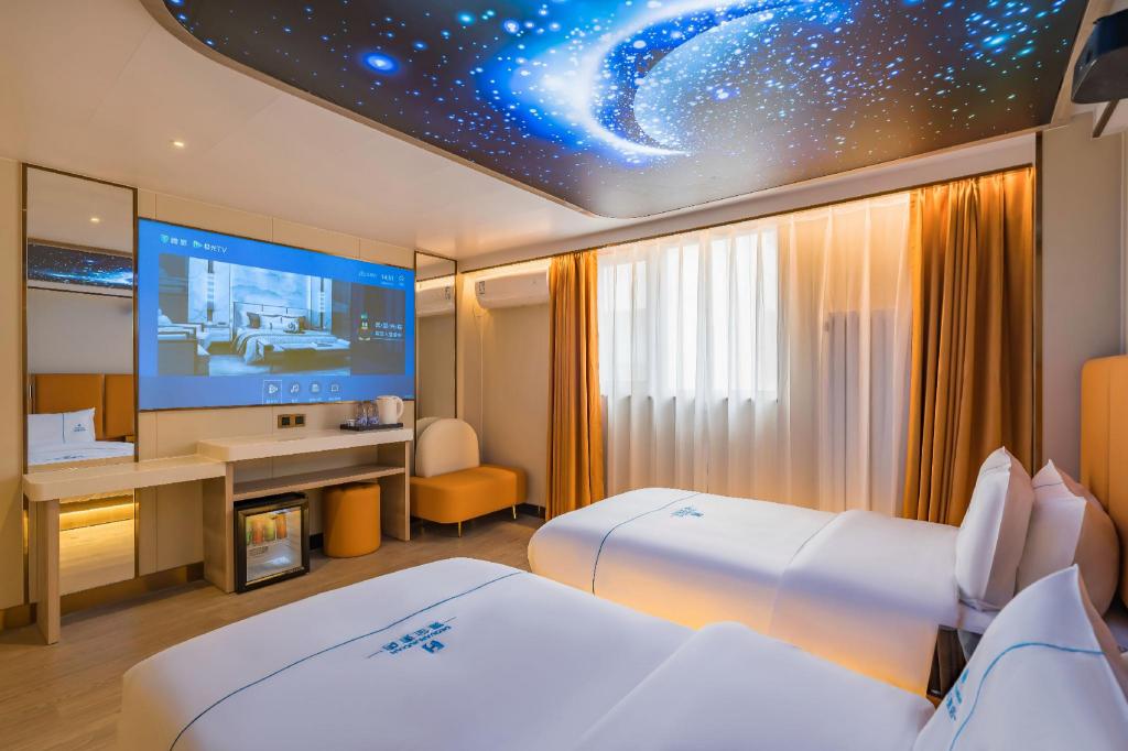 Dequan Luxury Hotel (Chaoyang High speed Railway Station Shilibao Subway Station Branch) 23/50