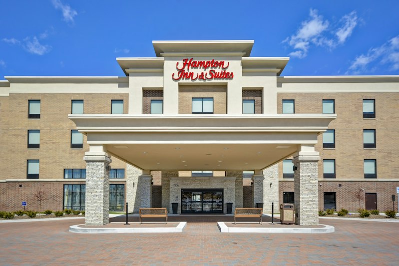 Hampton Inn Suites Detroit Warren 4/49