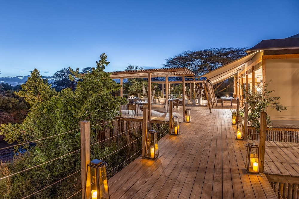 JW Marriott Masai Mara Lodge 40/48