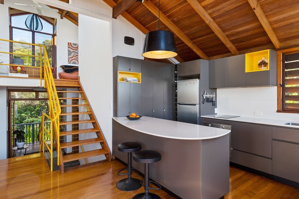 The Oasis Apartments and Treetop Houses 38/47