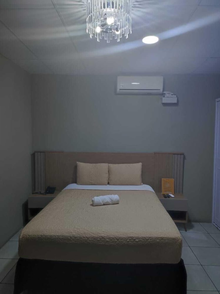 Kartagus Hotel Boutique 56/76