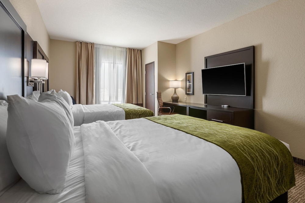 Comfort Inn & Suites Cedar Rapids Cid Eastern Iowa Airport 16/44