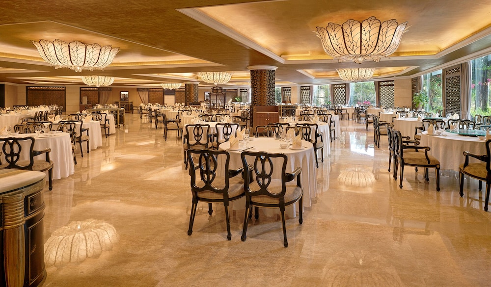 Regal Palace Hotel 33/51