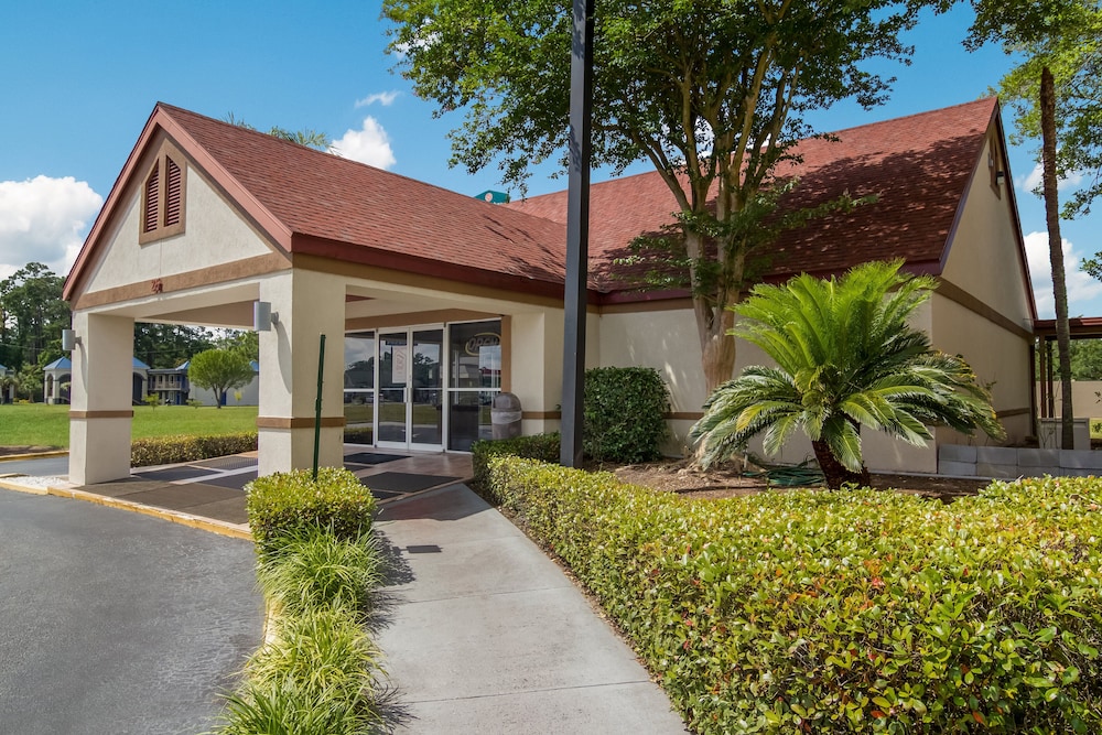 Red Roof Inn Suites Brunswick I 95 1/32