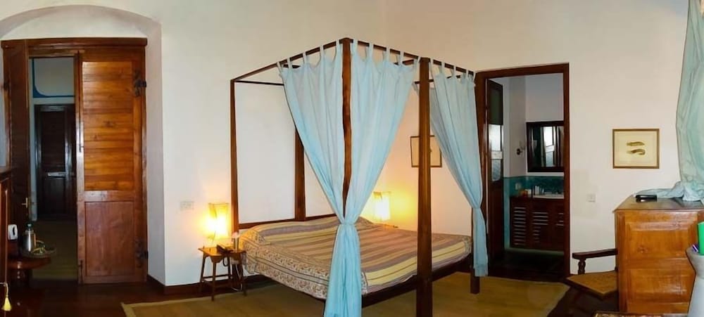 The Bungalow on the Beach - 17th Century, Tranquebar 21/43