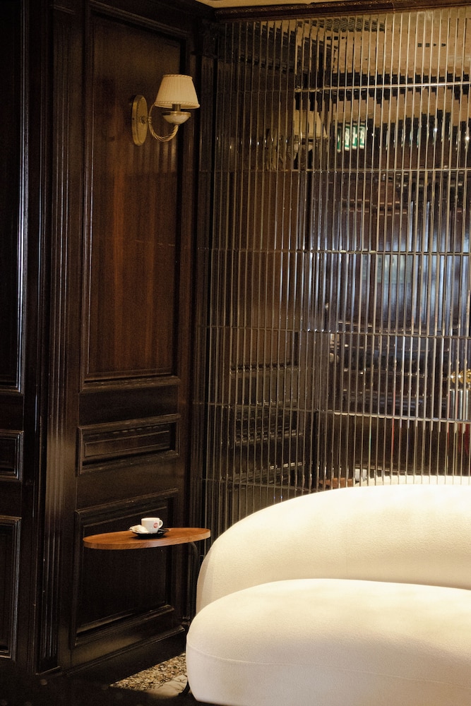 Hotel Chicago 24/49