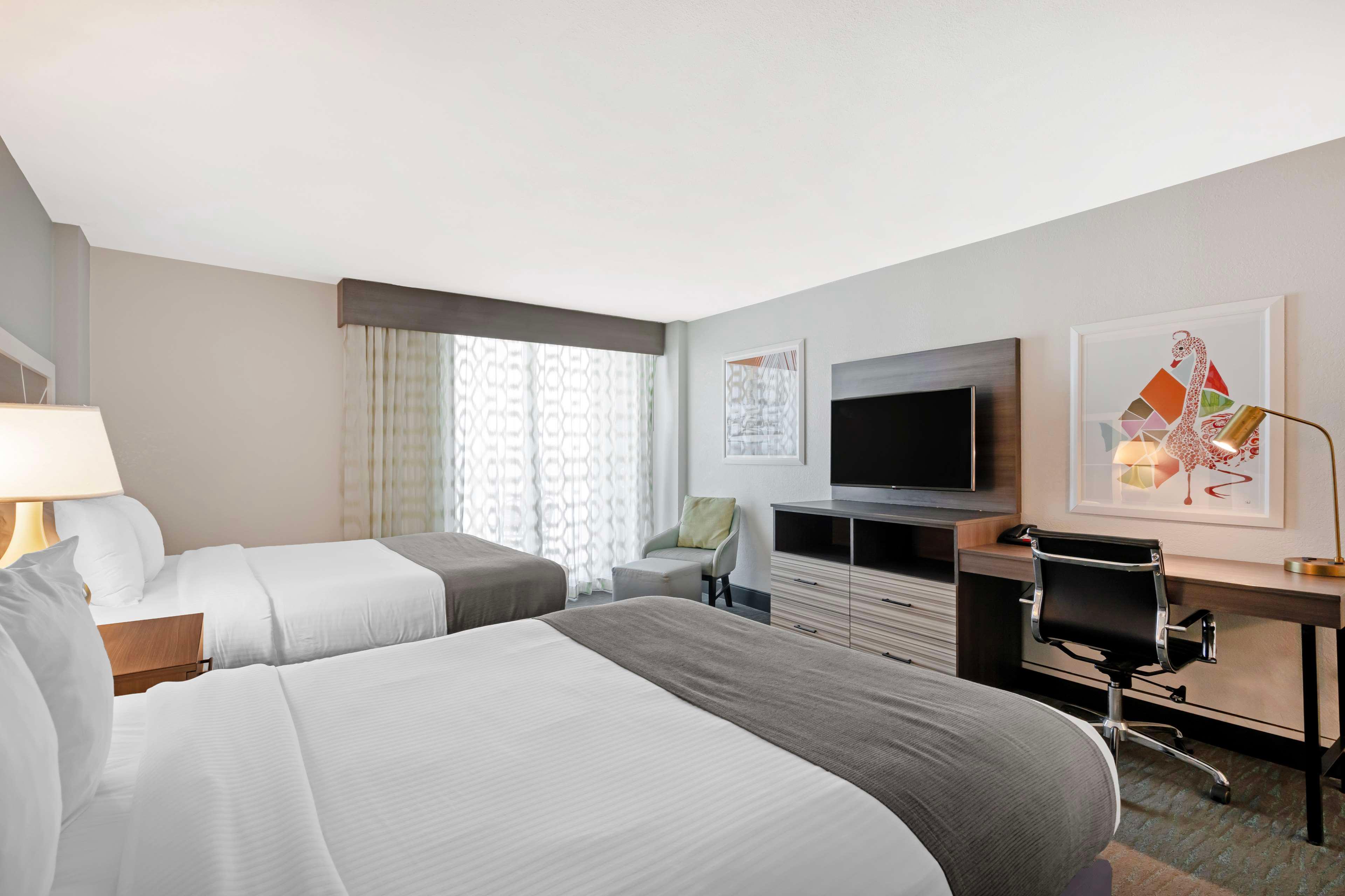 Room, 2 Queen Beds, Ocean Front, Balcony