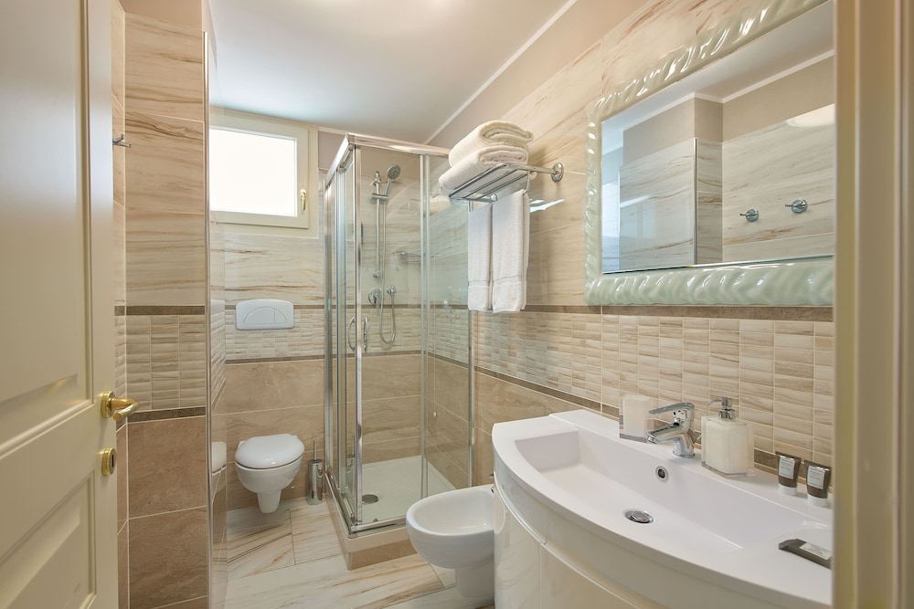 Rome Airport Inn 40/44
