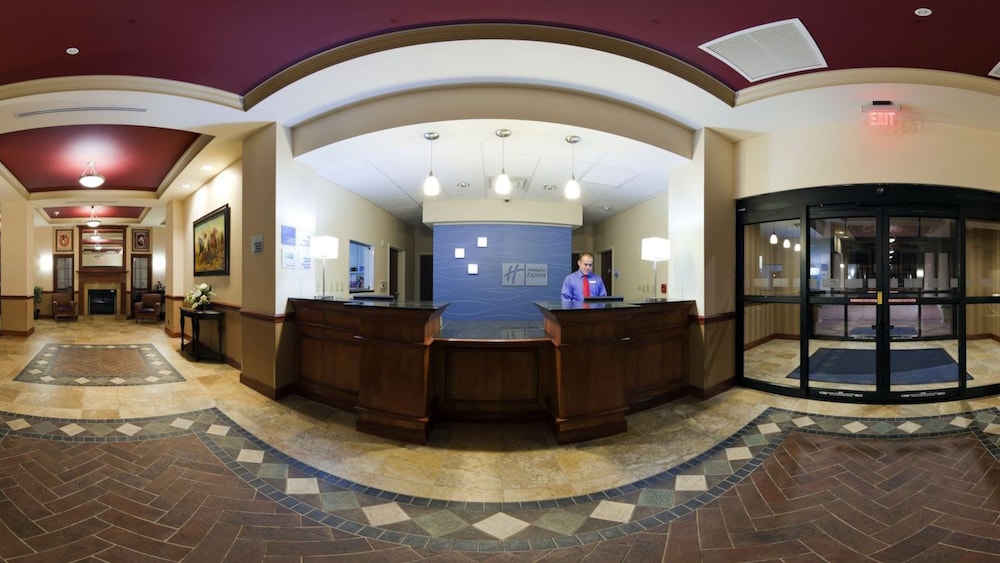 Holiday Inn Express Hotel Suites Columbus Univ Area Osu 7/62