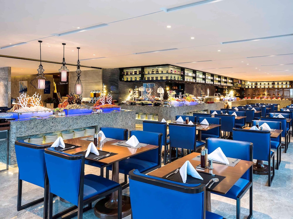 Novotel Ningbo East 56/76