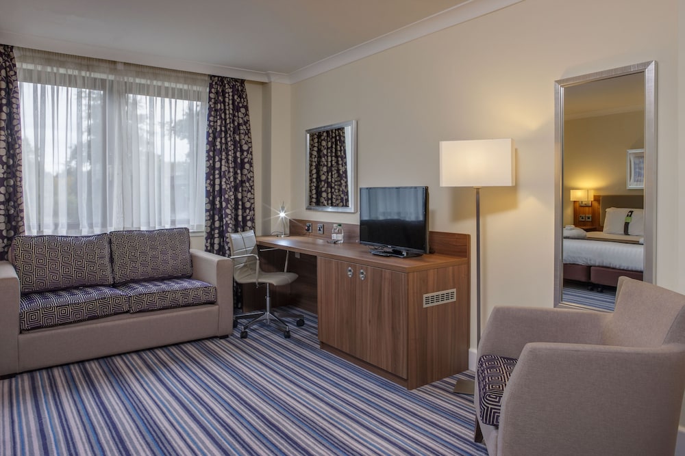 Holiday Inn Glasgow East Kilbride 50/71