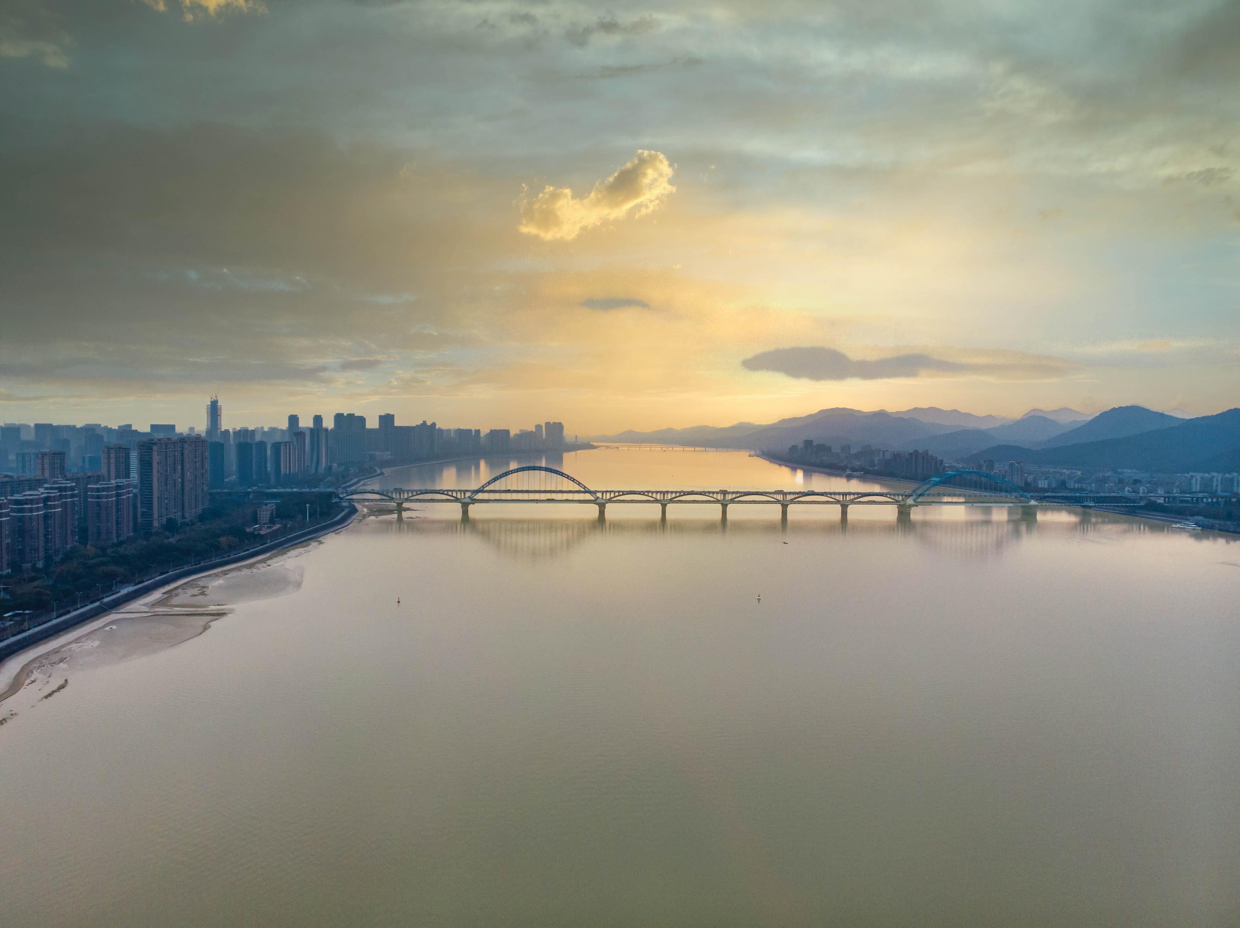 Holiday Inn Hangzhou Binjiang 50/56