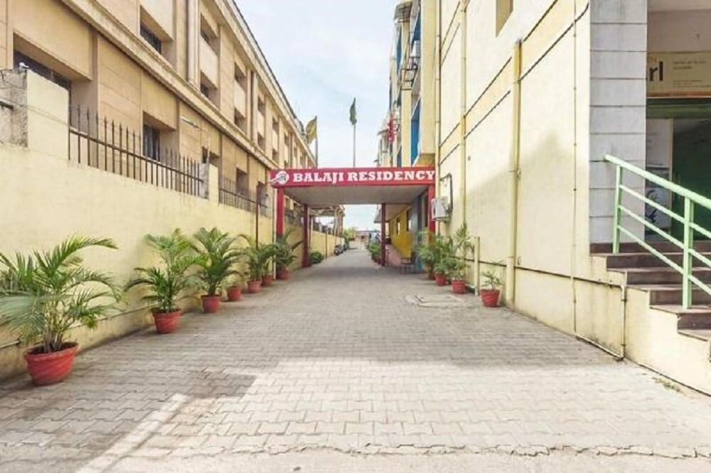 Balaji Residency 47/51