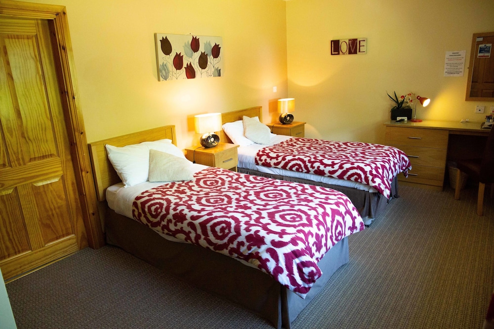 Groarty House Manor B B 25/65