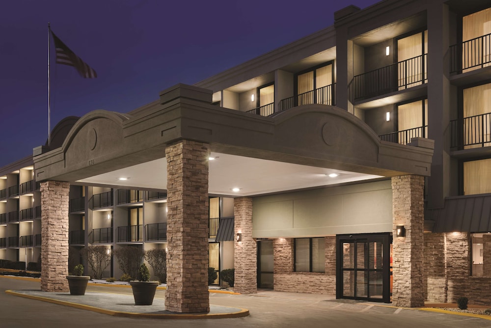 Country Inn & Suites by Radisson, Erlanger - Cincinnati South 1/26