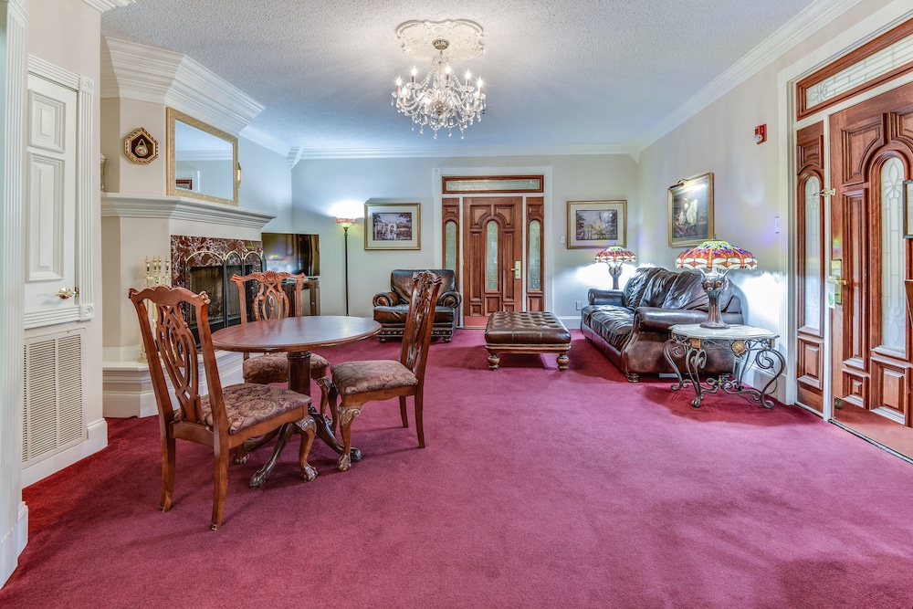 Plaza Suites Downtown New Orleans 27/50