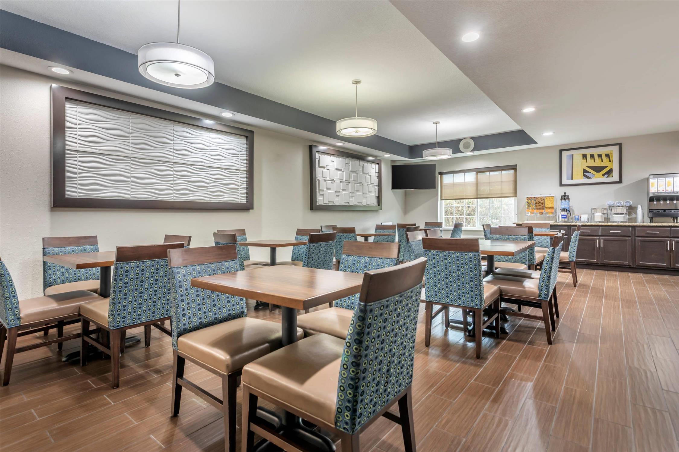 Comfort Suites Downtown Sacramento 36/47