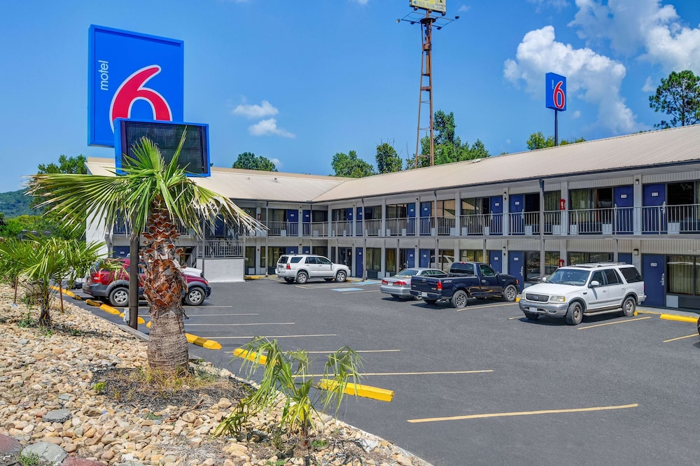 Motel6 Dalton, GA 41/47