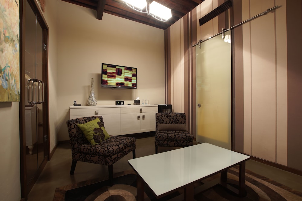 Hotel Boutique 1850 35/50
