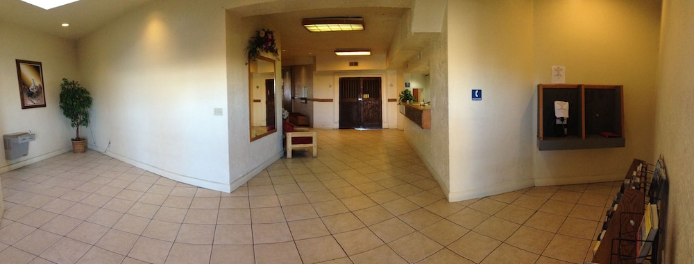 Travelodge by Wyndham Farmington Hwy 64 51/70