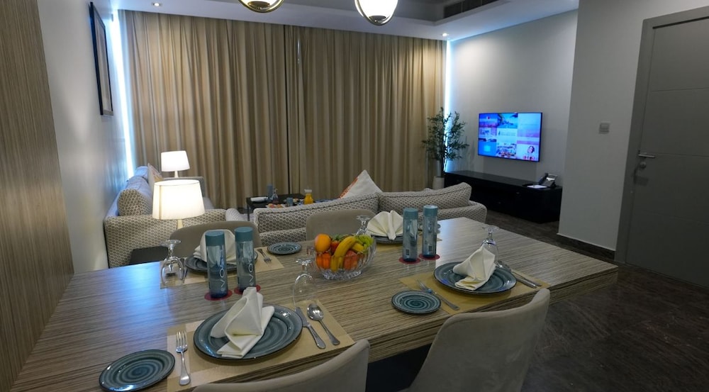 Dragon Hotel & Resort 32/50