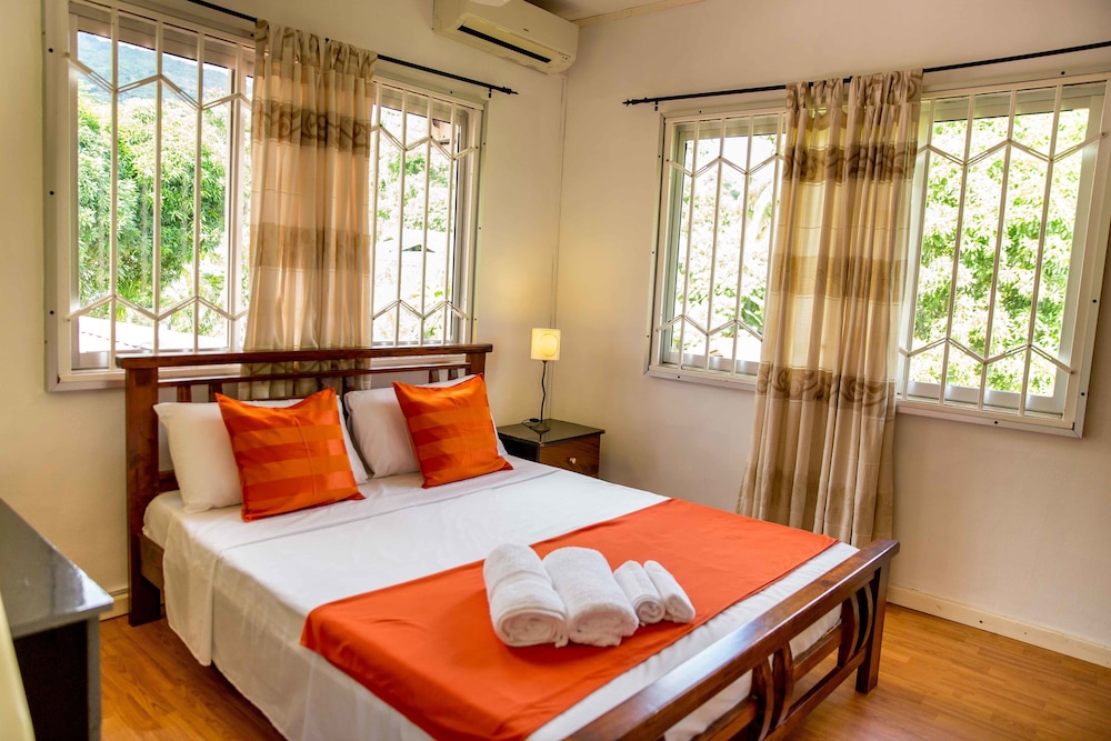 The Orchard Self-Catering Villa 14/50